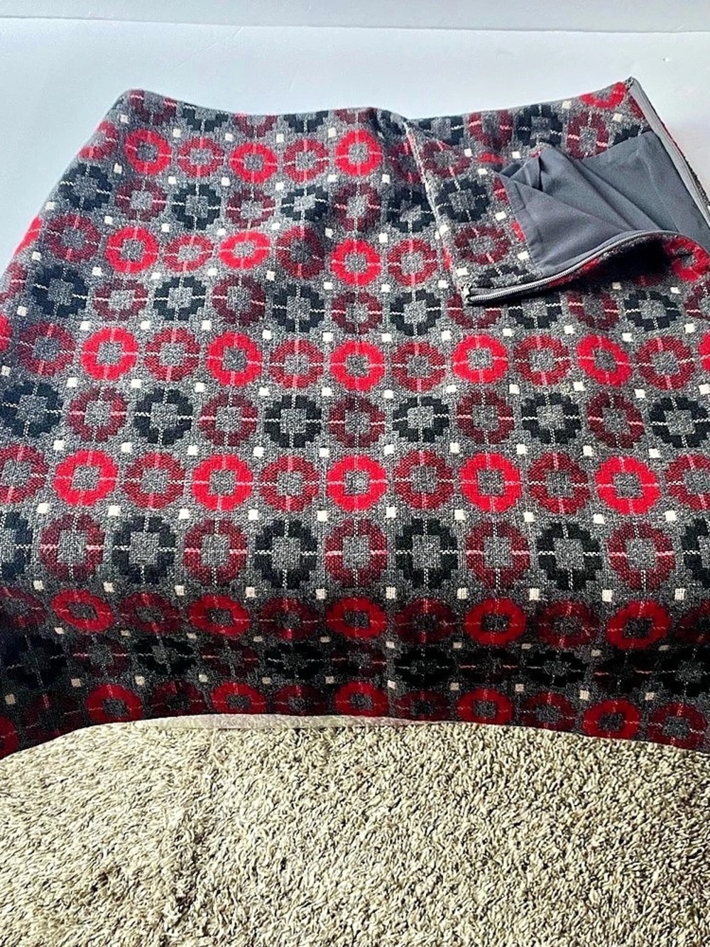 Talbots Geometric Mini Skirt in Black & Red Size 4